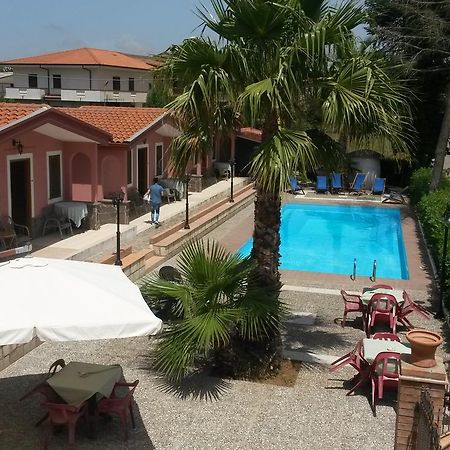 Hotel La Pineta Joppolo Exteriér fotografie